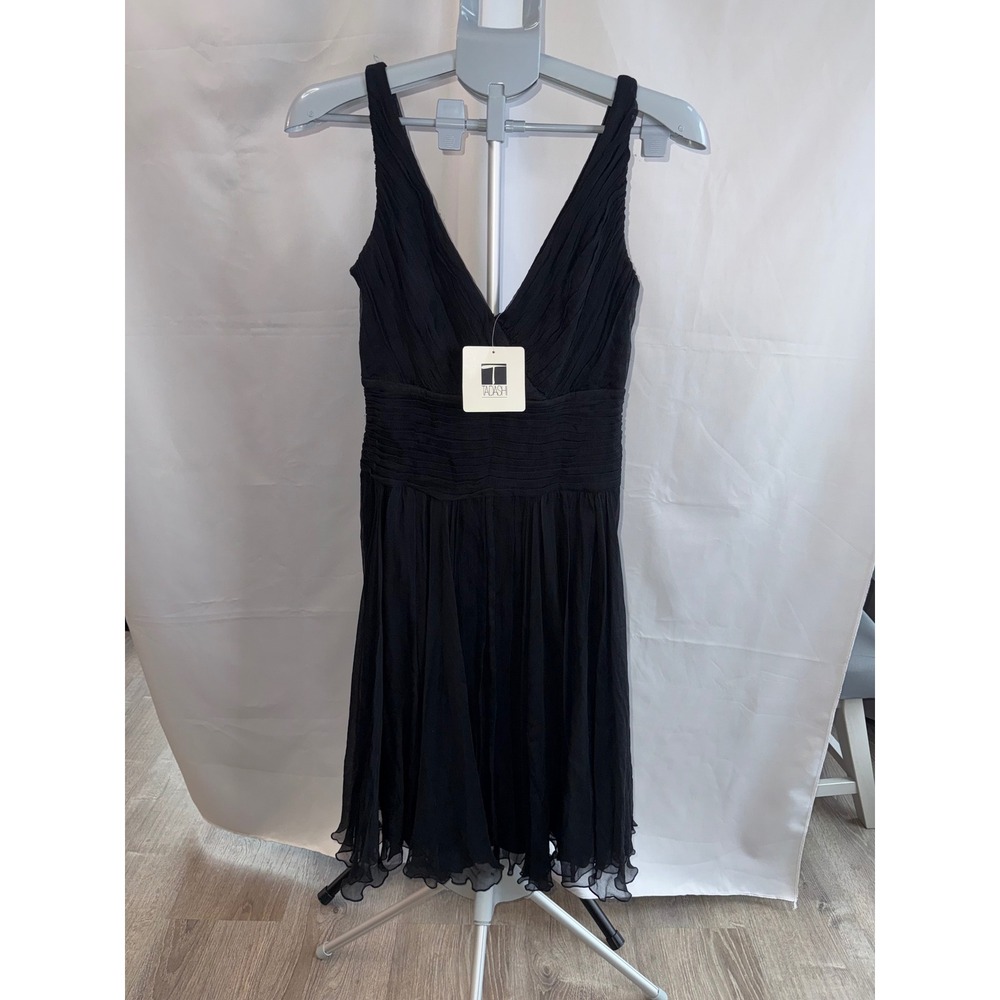 Tadashi Shoji Black Silk Chiffon Pleated V-Neck Cocktail Dress Size 10 OC9052M